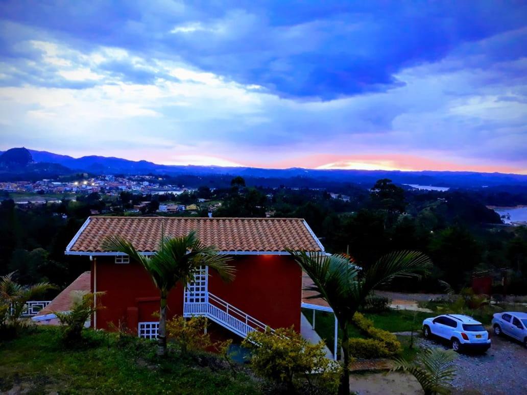 El Mirador De Guatape 2 Hotel Exterior photo